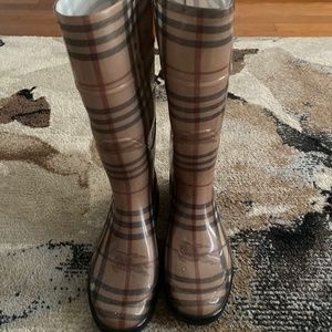 Burberry rain boots